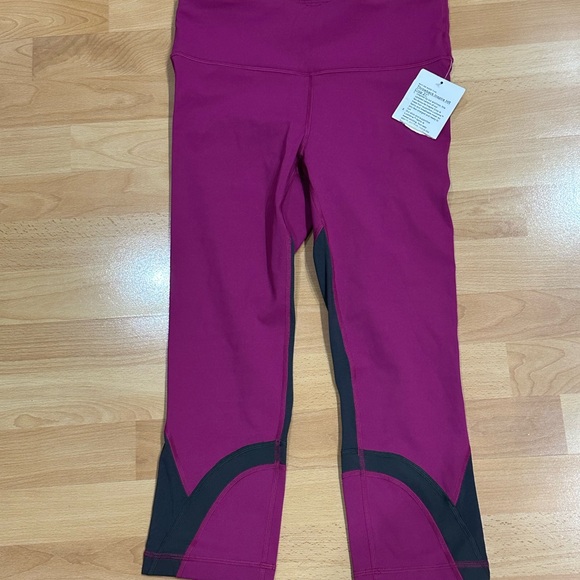 Brand New Lululemon Throwback Inspired HR Crop 21” - Picture 12 of 12